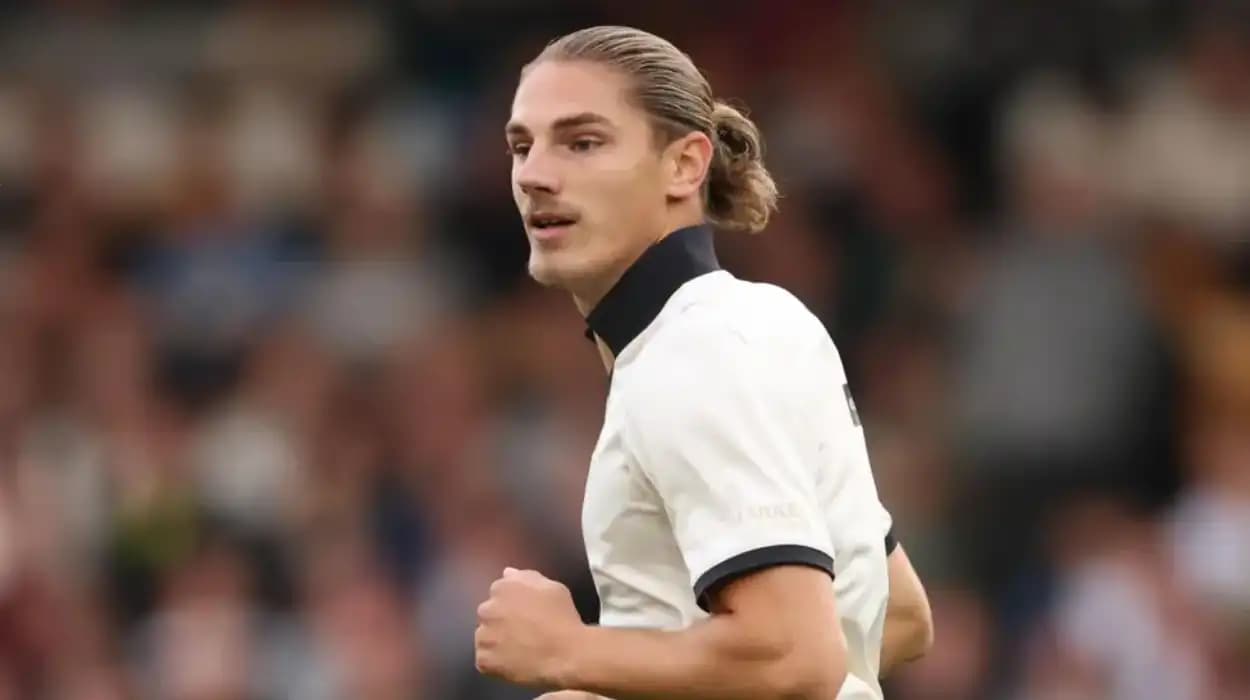 Bolton Wanderers Miss Out on Plymouth Argyle Striker Deal