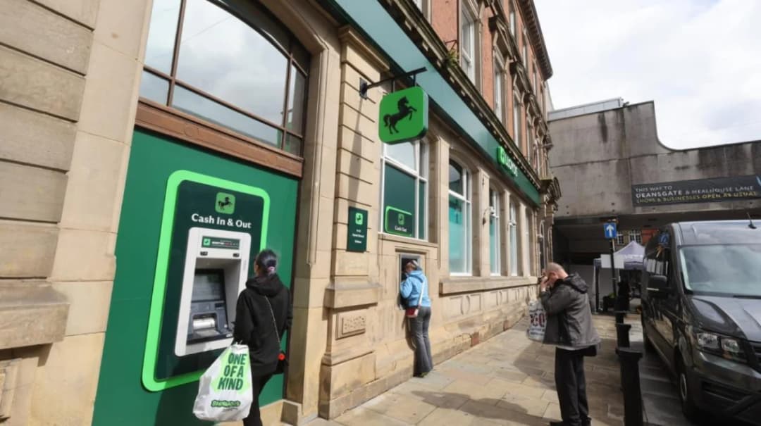Lloyds Bank Hotel Street Branch Closes for Refurbishment: Bolton 2026