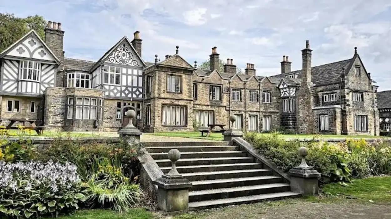 Bolton Historic Buildings: Smithills Hall, Crompton and Town Hall, Bolton